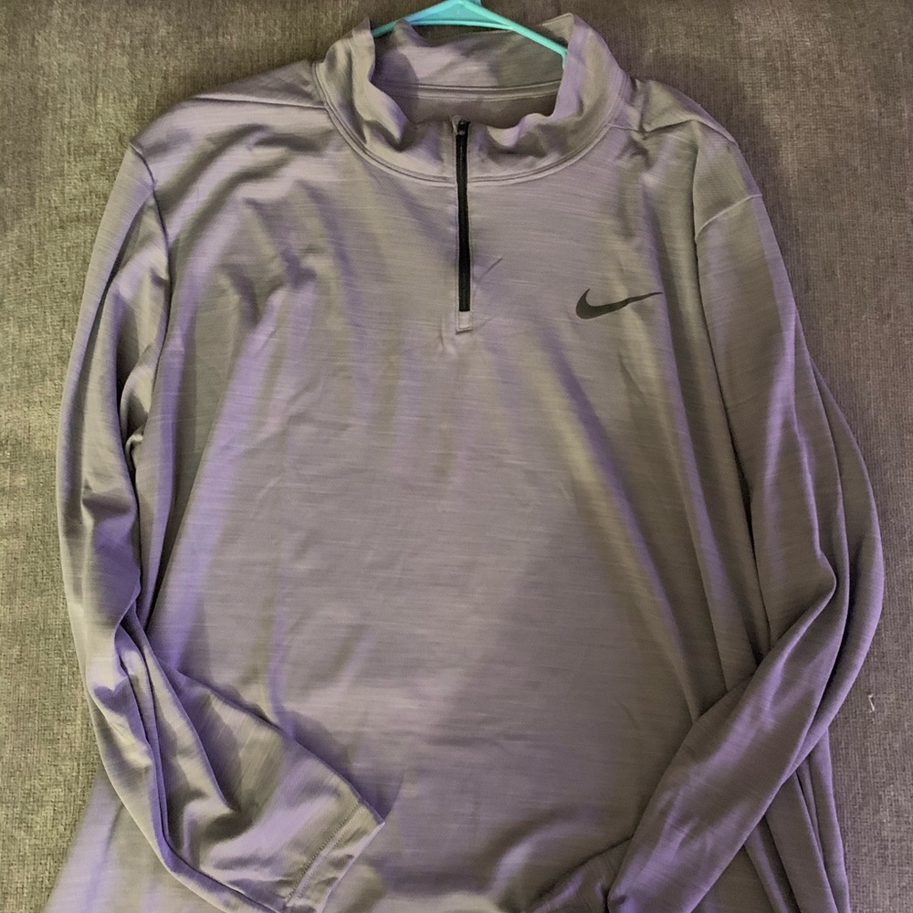 Men XXL Nike pullover-SOLD